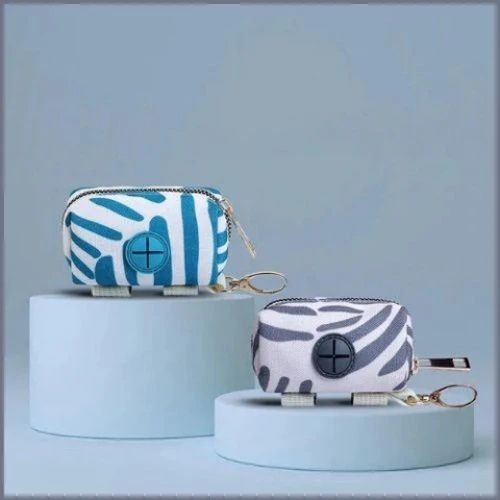 Distributeur-sac-a-crotte-tissu-resistant-double-fixation_zebre