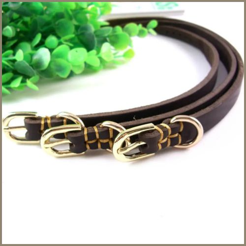 collier--chien_cuir-marron-résistant-et-confortable-petite-taille-trio