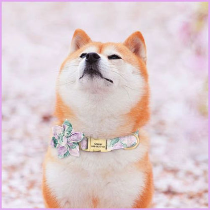collier-chien-personnalise-avec-gravure-et-fleur-amovible_violet