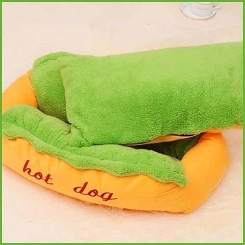 coussin-chien-en-forme-de-Hot-Dog-vert