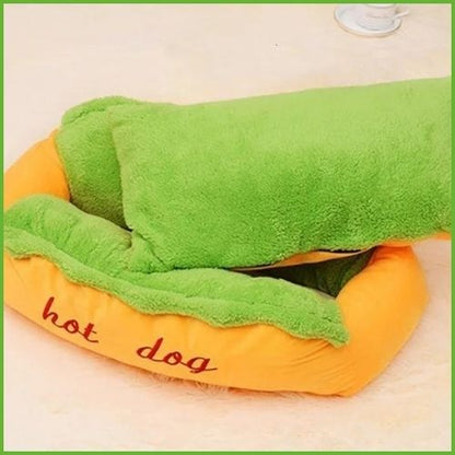coussin-chien-en-forme-de-Hot-Dog-vert