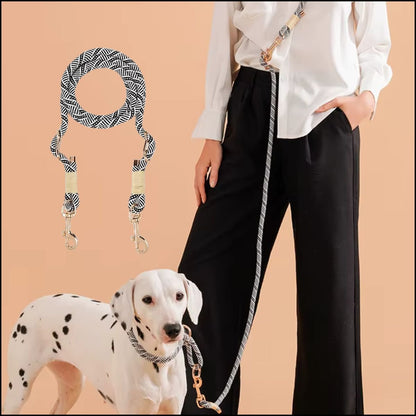 laisse-chien-main-libre-élégante-et-résistante-noir
