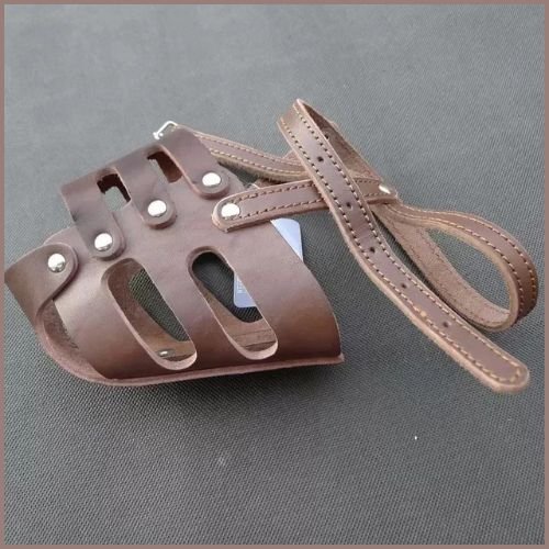 muselière-en_cuir_pour-grand-chien-marron