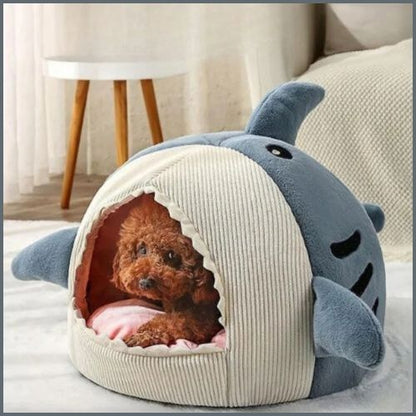 niche-pour-chien-petite-taille-en-forme-de-requin