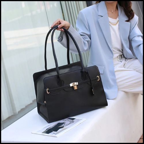 sac-transport_chien_élégant-et-confortable-pour-petite-taille-noir